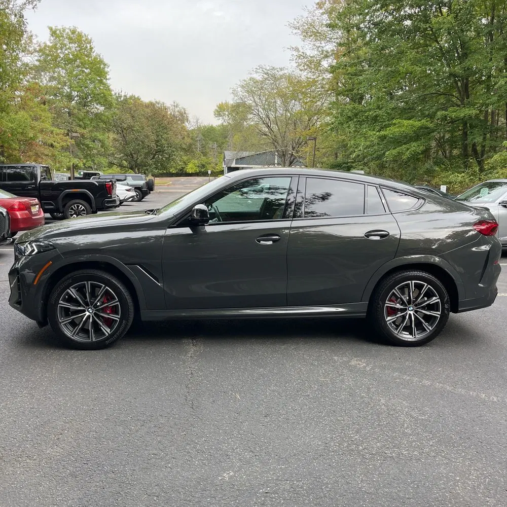 2024 BMW X6 M60i
