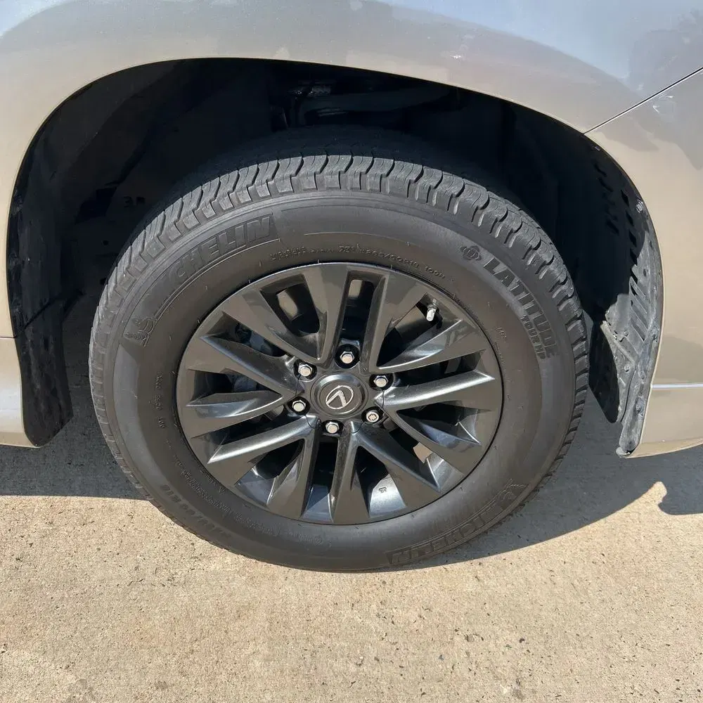 2023 Lexus GX 460 Base