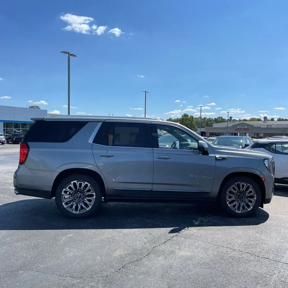 2023 GMC Yukon Denali Ultimate