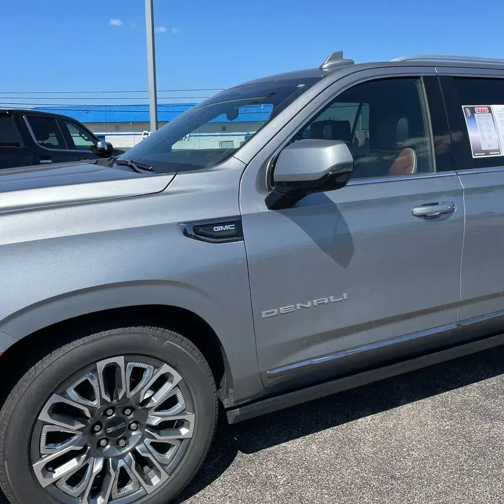 2023 GMC Yukon Denali Ultimate