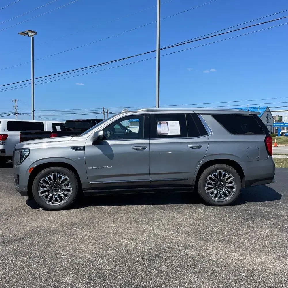 2023 GMC Yukon Denali Ultimate