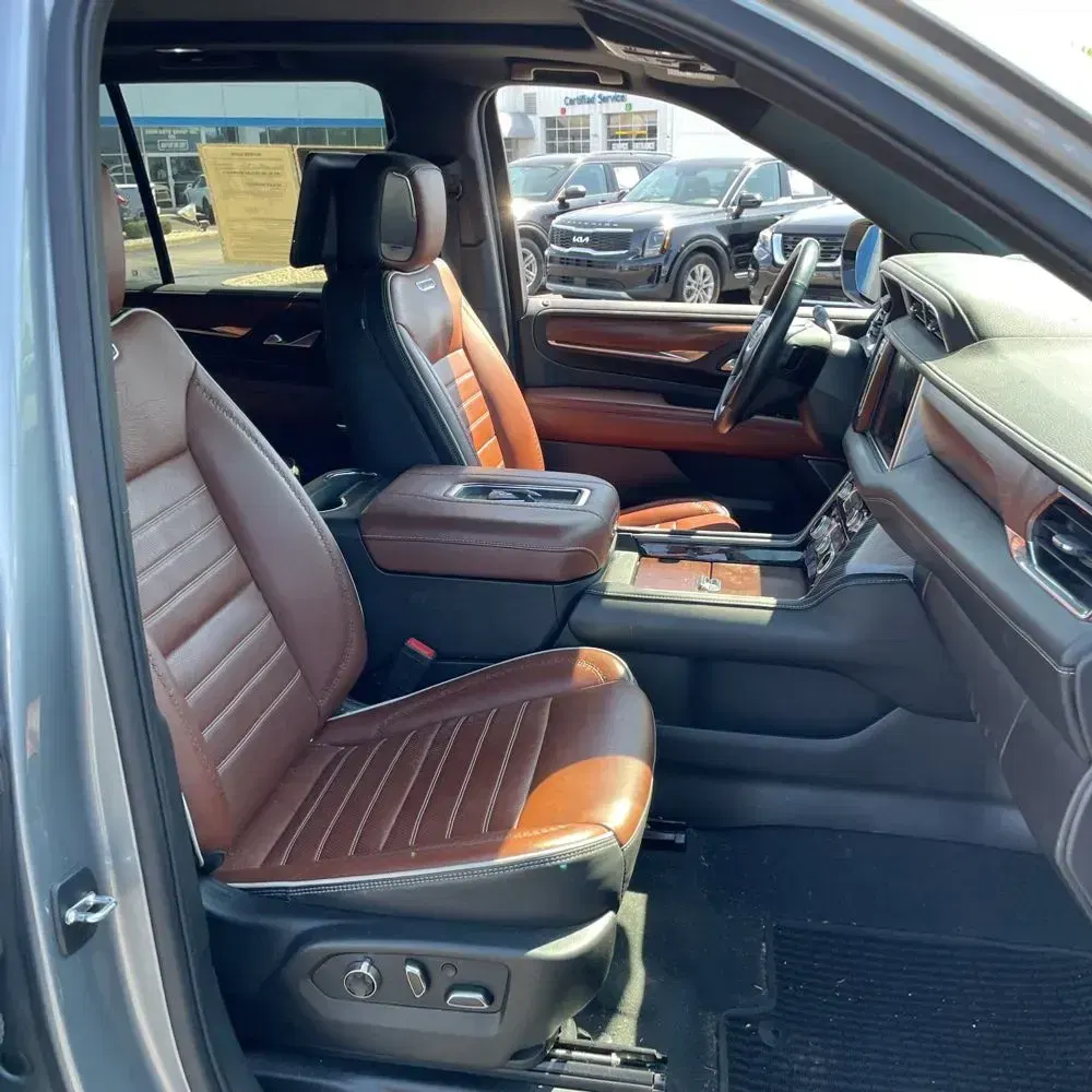 2023 GMC Yukon Denali Ultimate