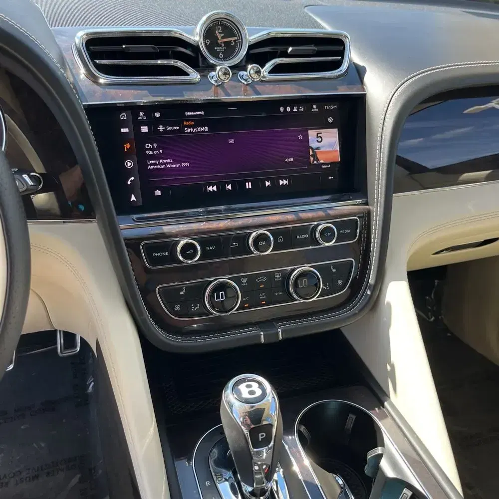 2022 Bentley Bentayga V8