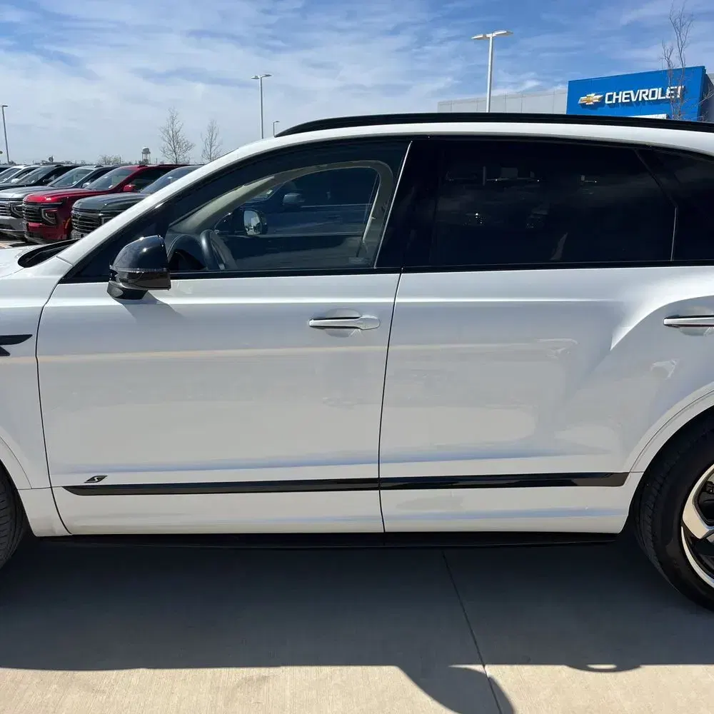 2022 Bentley Bentayga V8