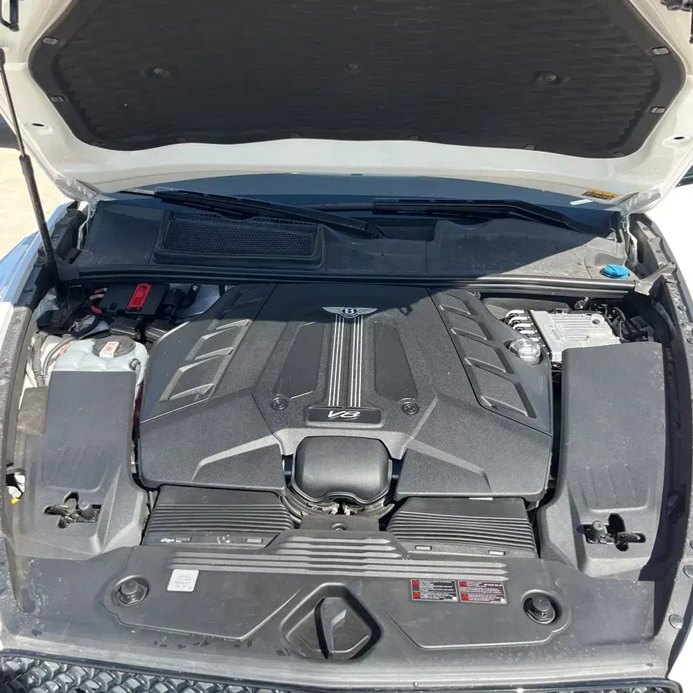 2022 Bentley Bentayga V8