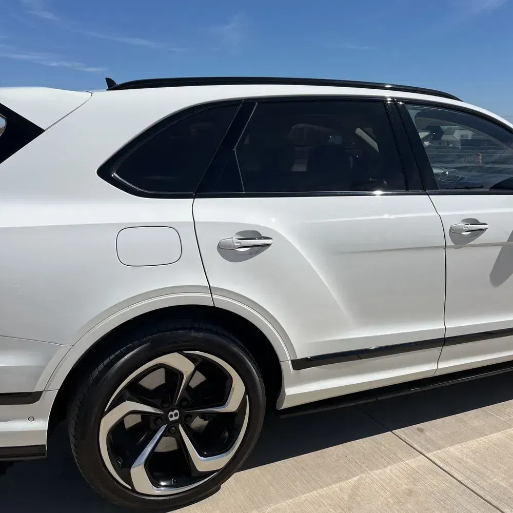 2022 Bentley Bentayga V8