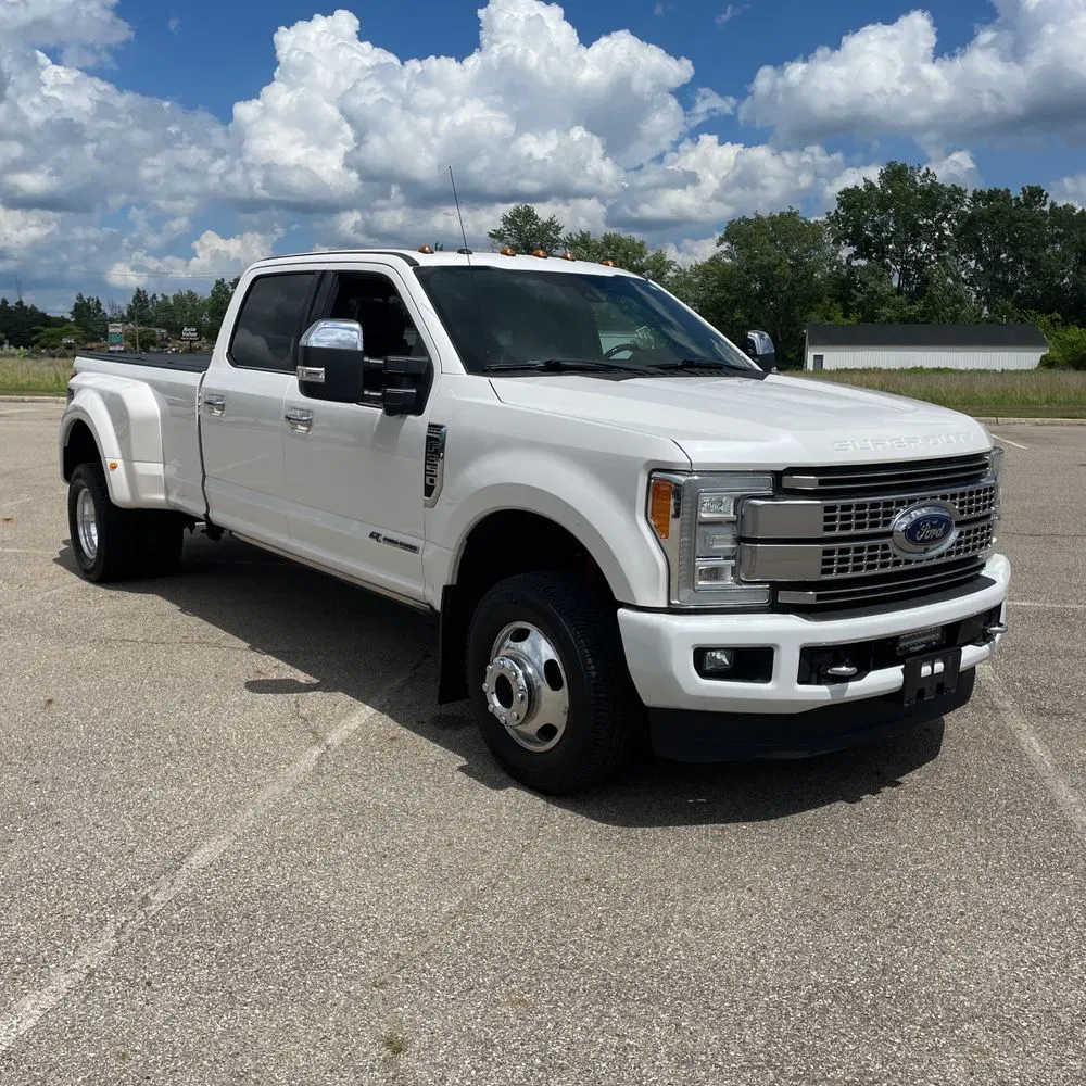2017 Ford F350 S/D Platinum