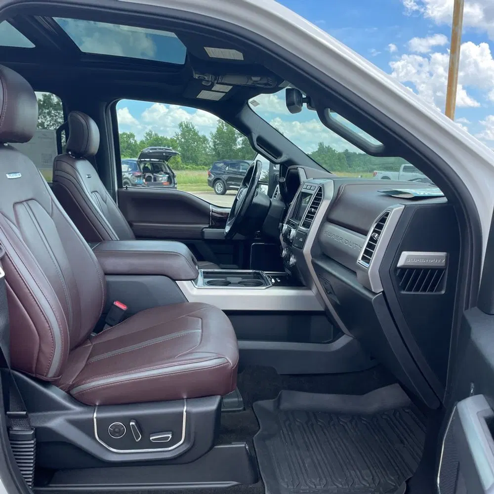2017 Ford F350 S/D Platinum