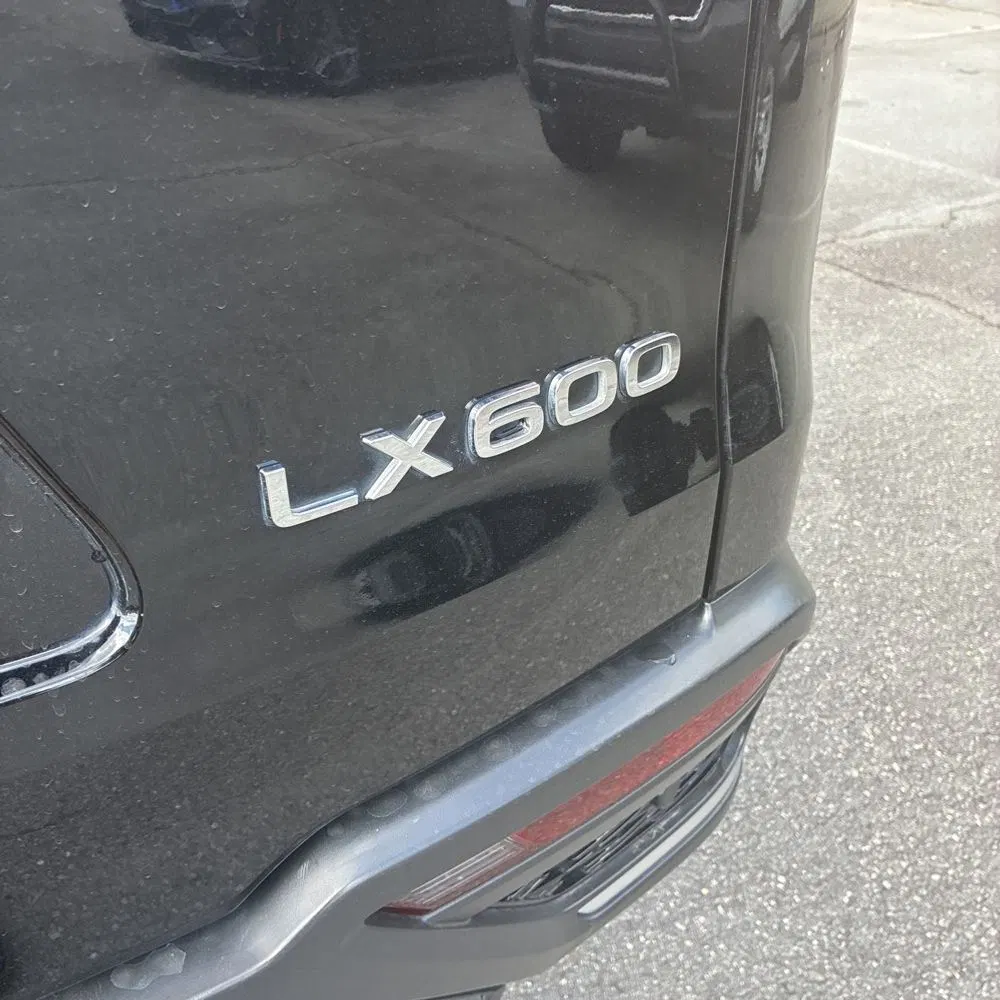 2022 Lexus LX 600 F SPORT Handling