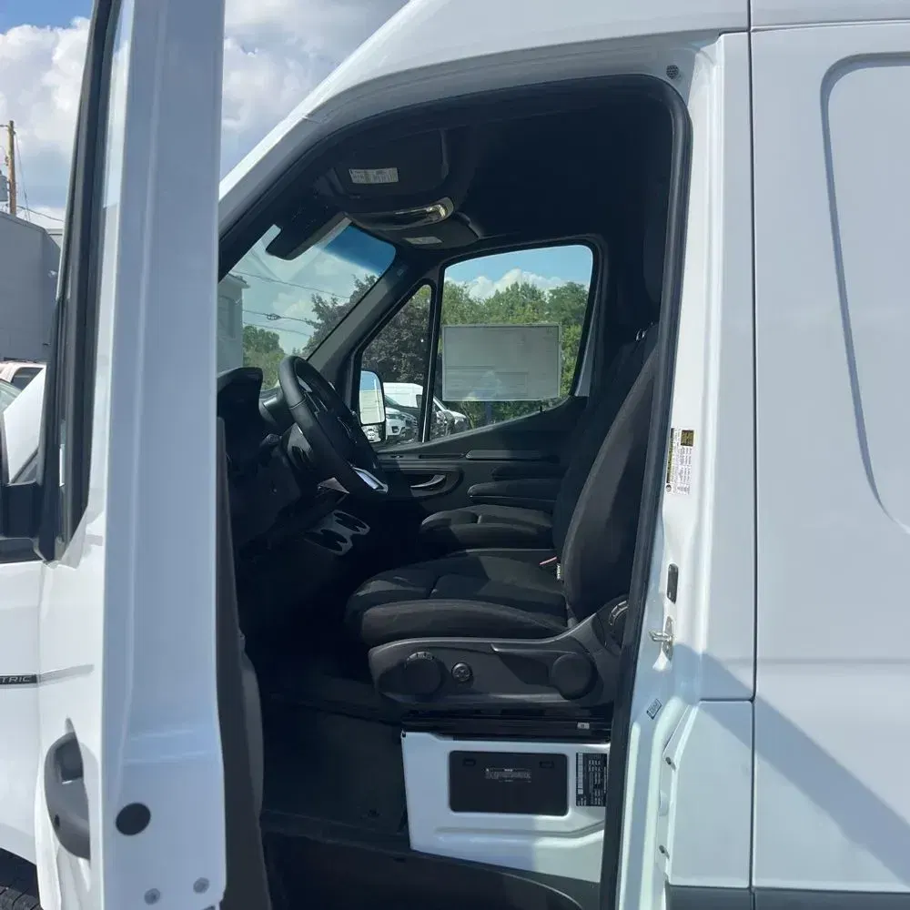 2024 Mercedes-Benz eSprinter 2500