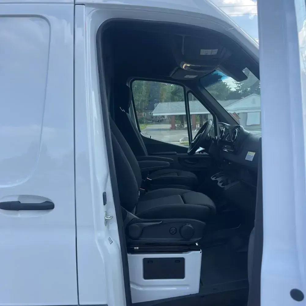 2024 Mercedes-Benz eSprinter 2500