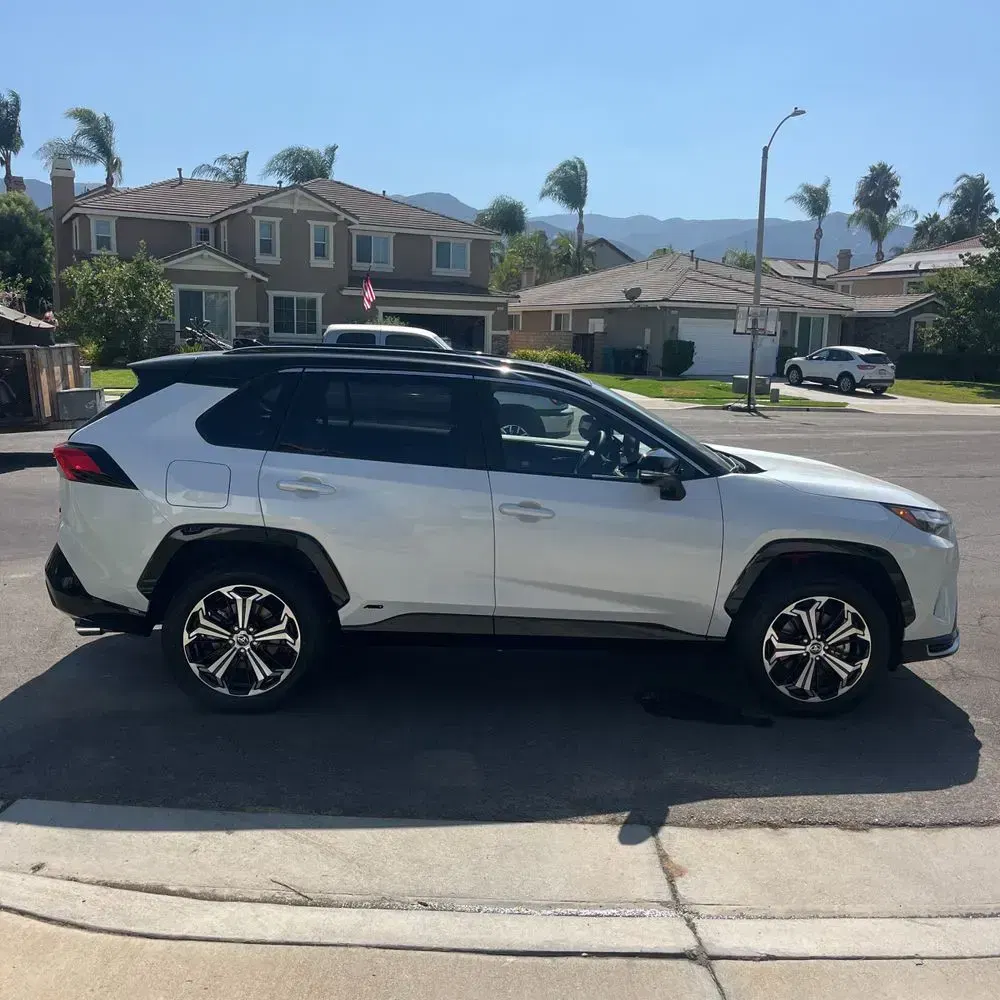 2025 Toyota RAV4 Plug-in Hybrid XSE