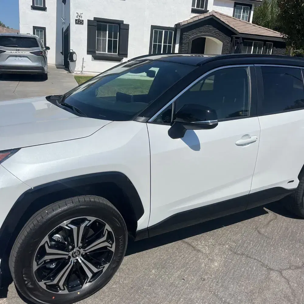 2025 Toyota RAV4 Plug-in Hybrid XSE