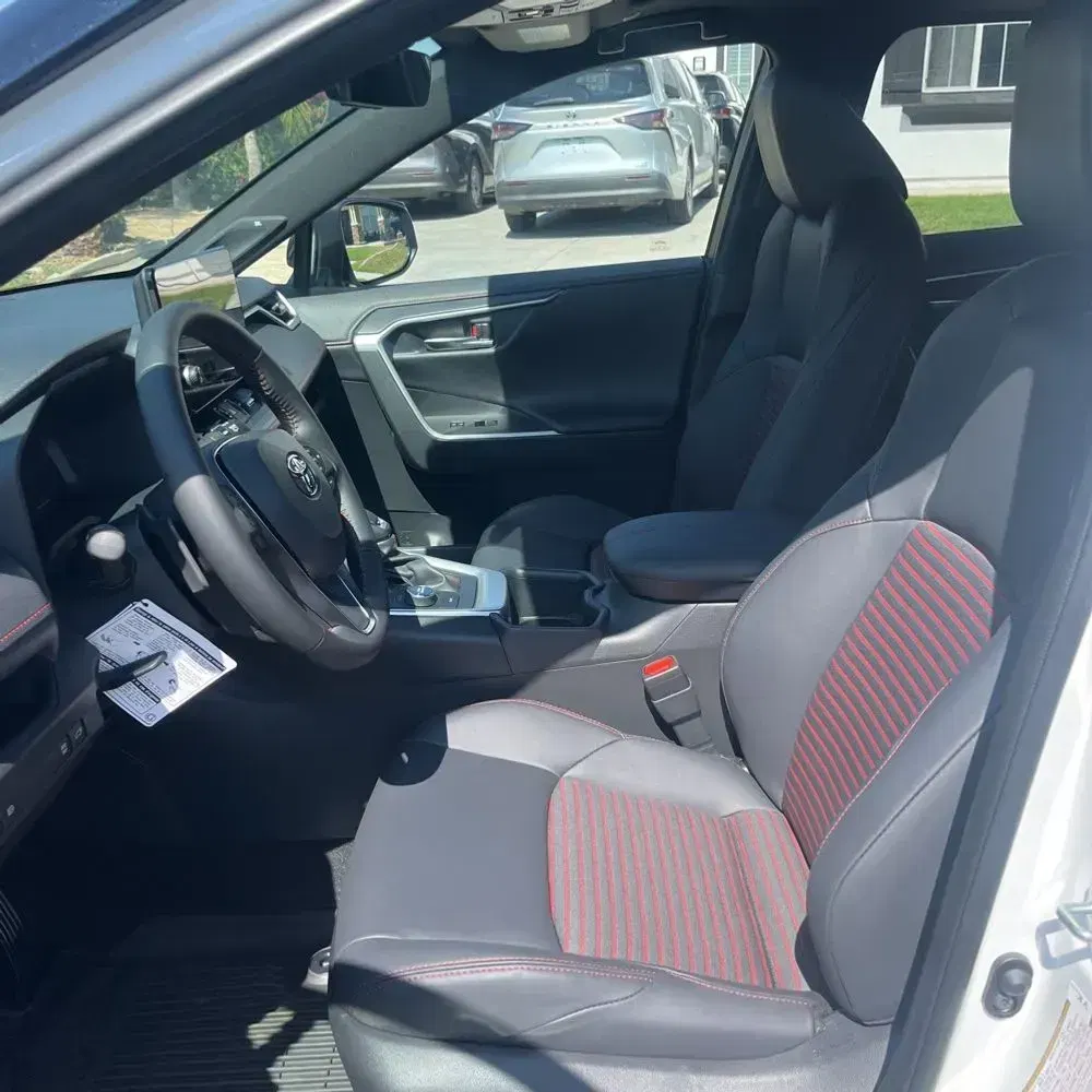 2025 Toyota RAV4 Plug-in Hybrid XSE