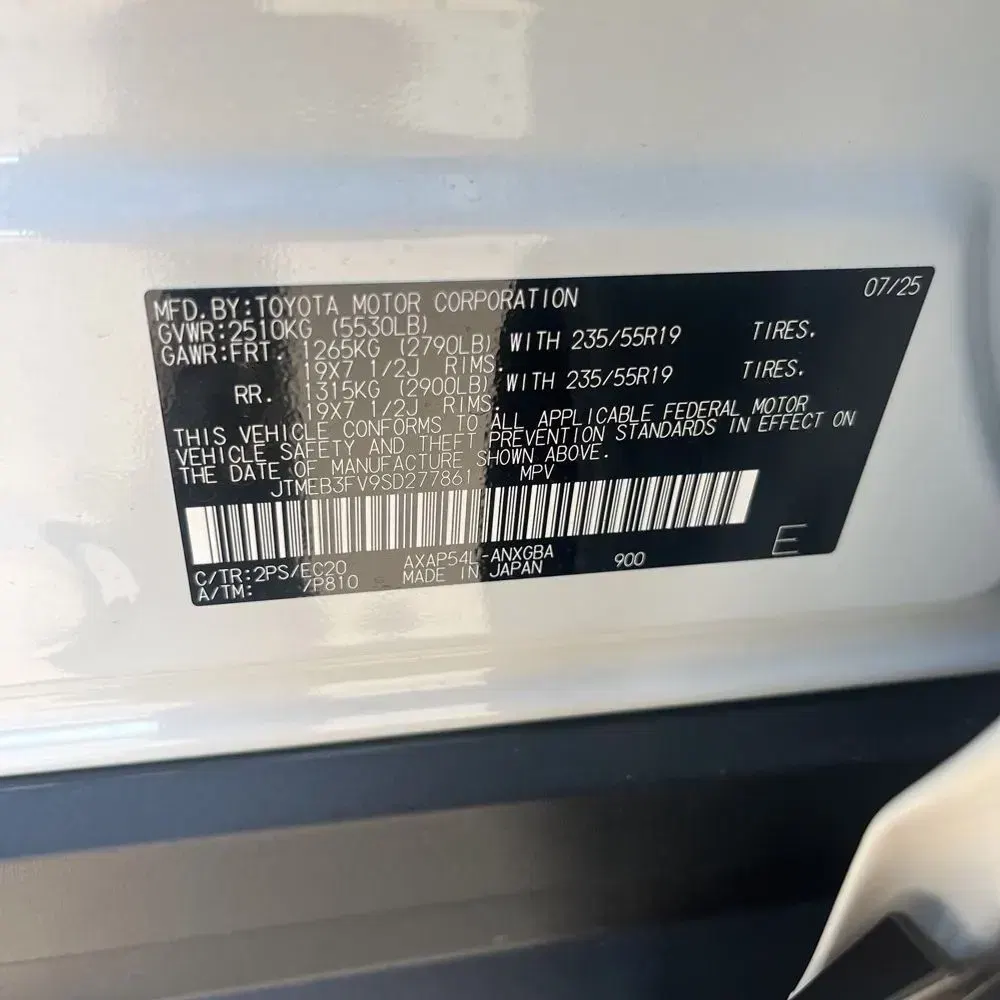 2025 Toyota RAV4 Plug-in Hybrid XSE