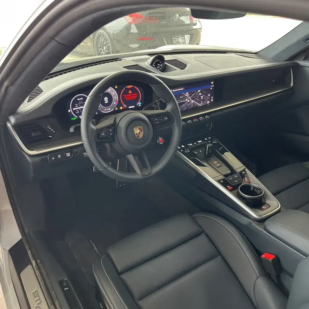 2025 Porsche 911 Carrera