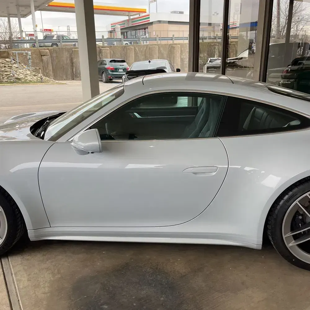 2025 Porsche 911 Carrera