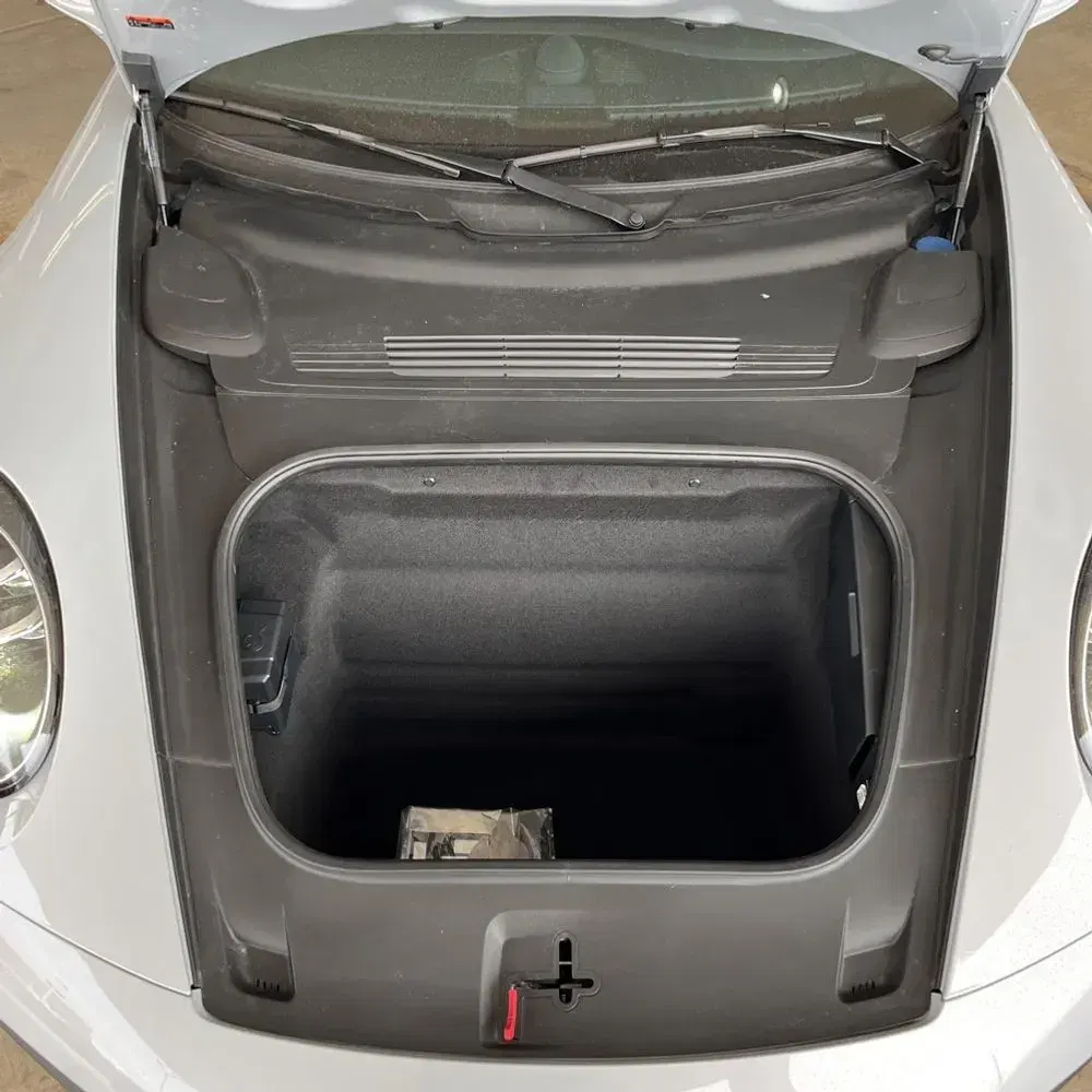 2025 Porsche 911 Carrera