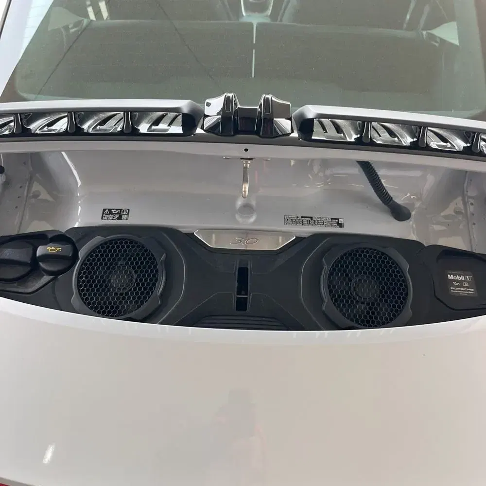 2025 Porsche 911 Carrera