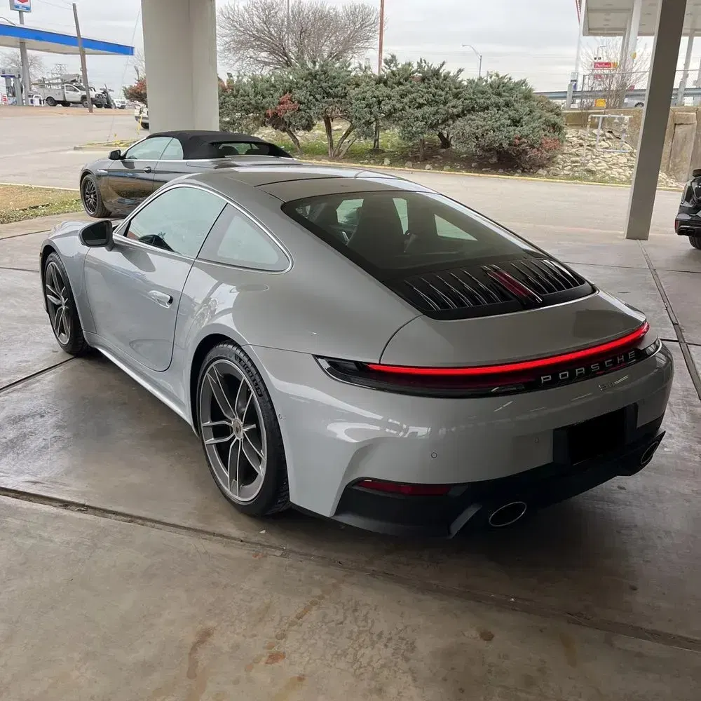 2025 Porsche 911 Carrera