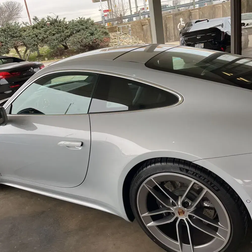 2025 Porsche 911 Carrera