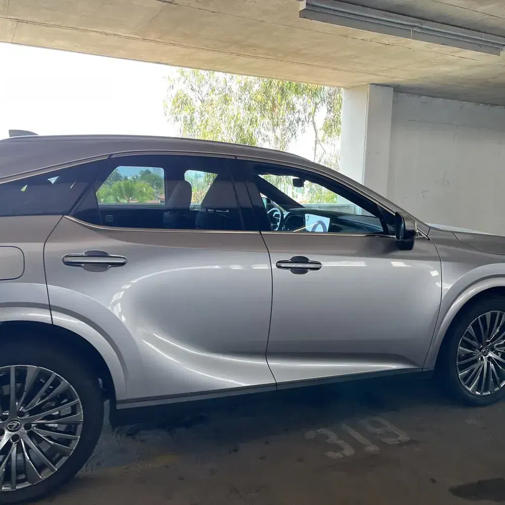 2024 Lexus RX 450h+ Luxury