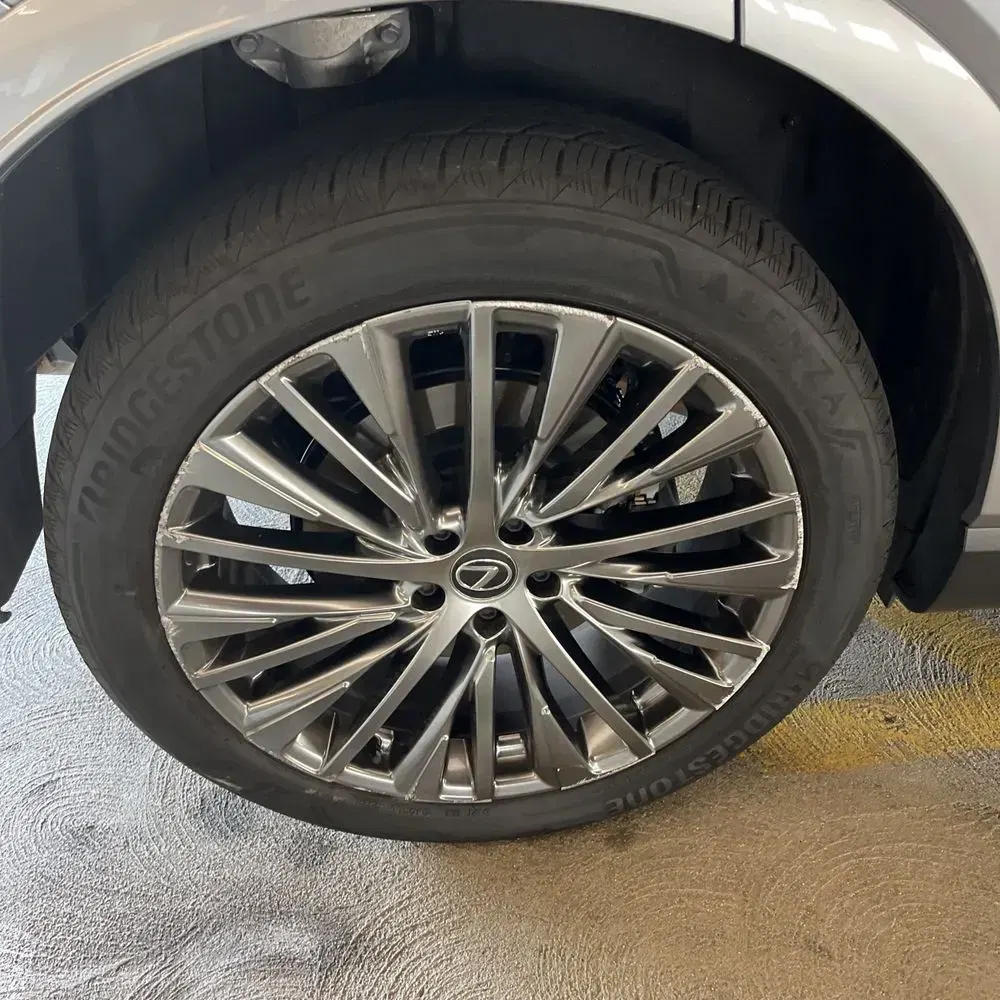 2024 Lexus RX 450h+ Luxury