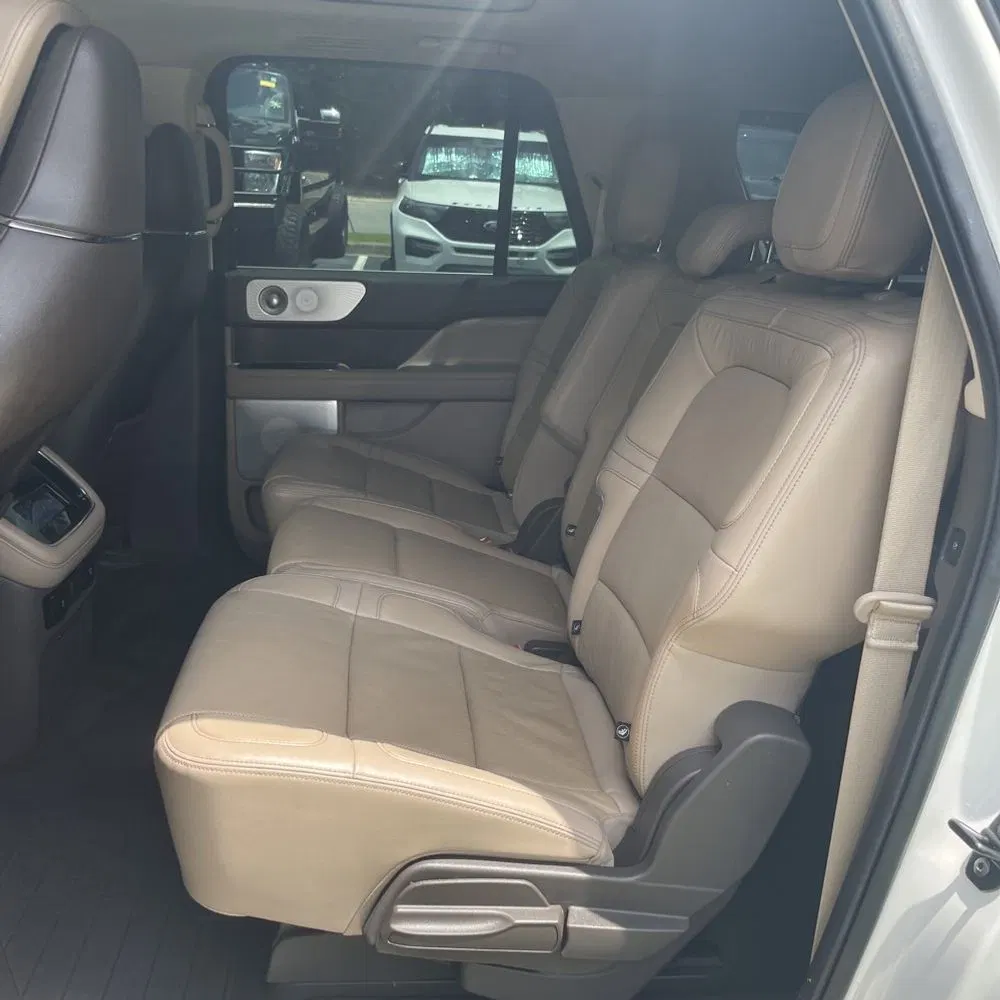 2023 Lincoln Navigator L Reserve