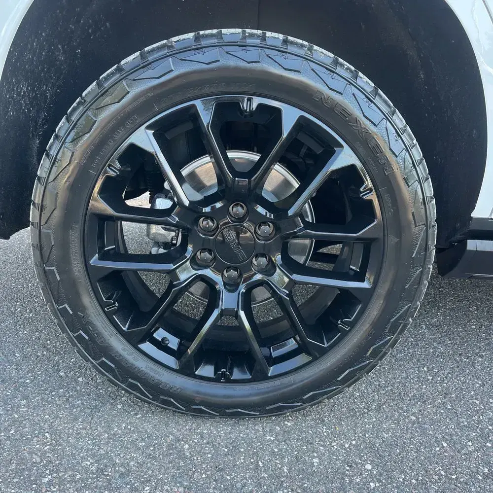 2025 GMC Yukon AT4 Ultimate