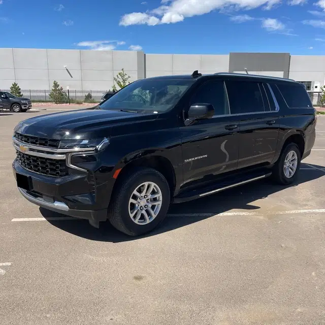 2024 Chevrolet Suburban LS