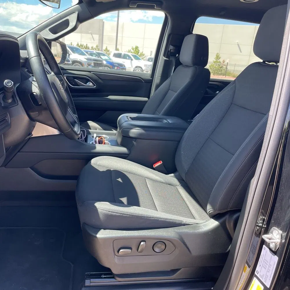 2024 Chevrolet Suburban LS