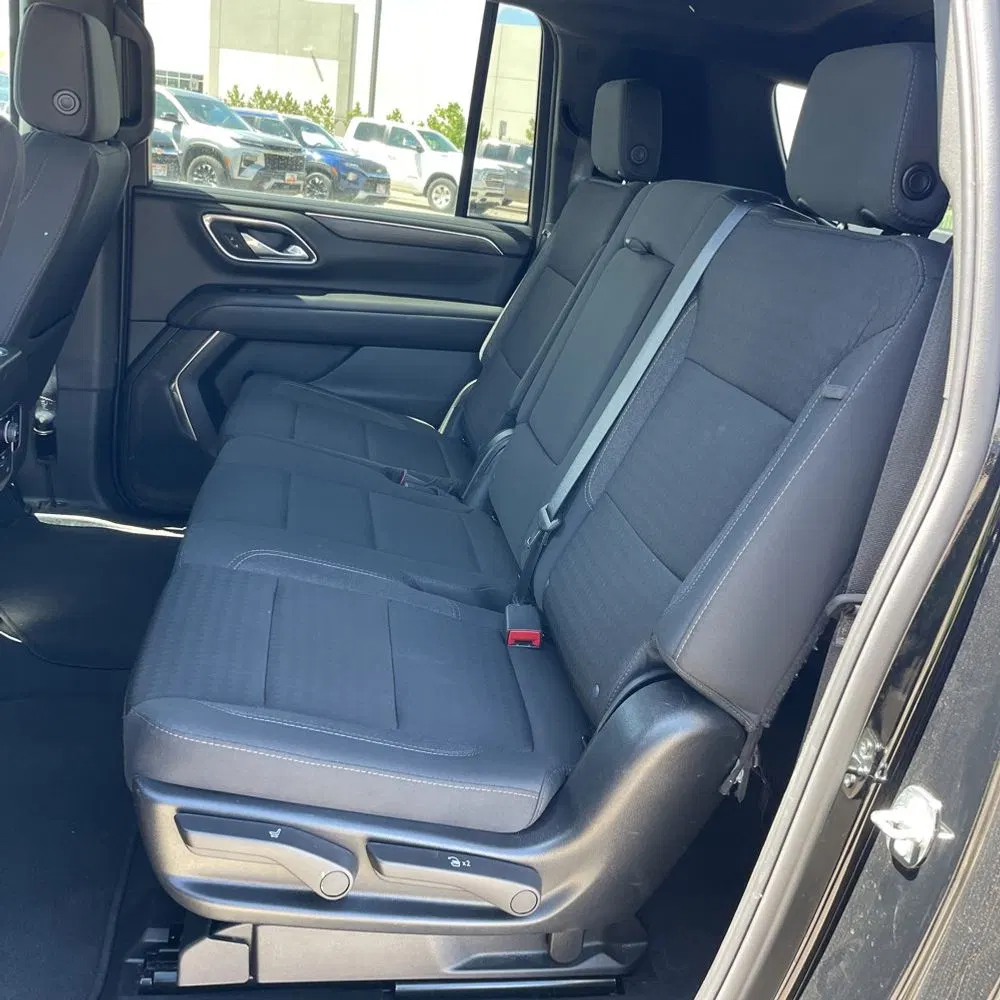 2024 Chevrolet Suburban LS