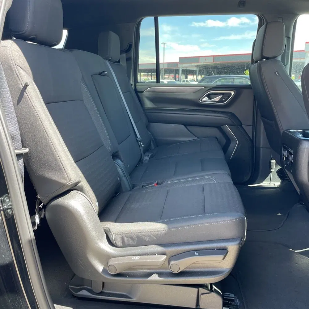 2024 Chevrolet Suburban LS