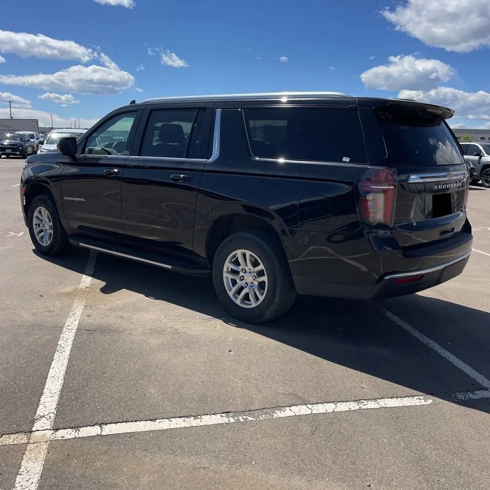 2024 Chevrolet Suburban LS