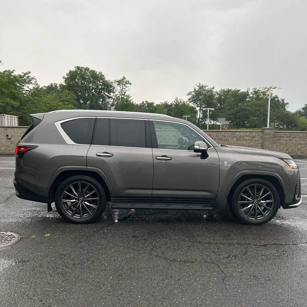 2023 Lexus LX 600 F SPORT Handling