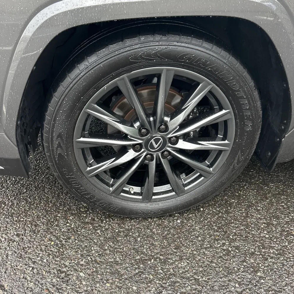 2023 Lexus LX 600 F SPORT Handling