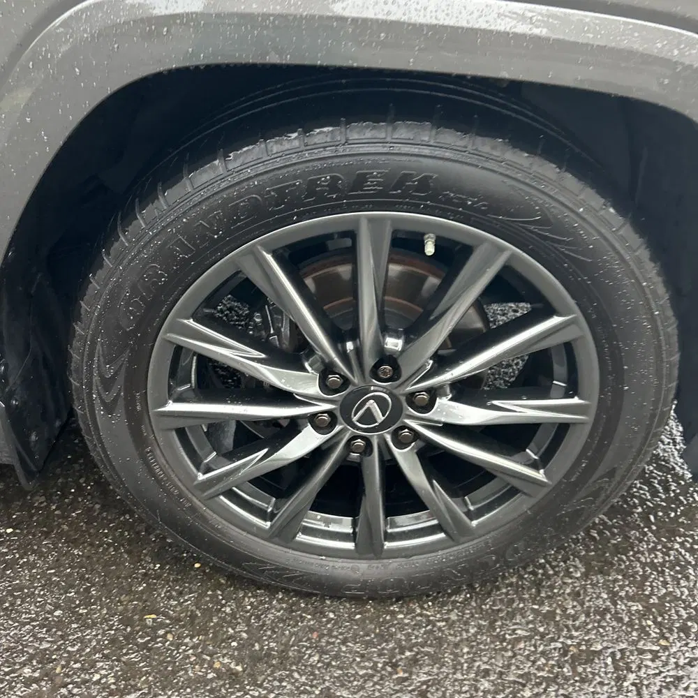 2023 Lexus LX 600 F SPORT Handling