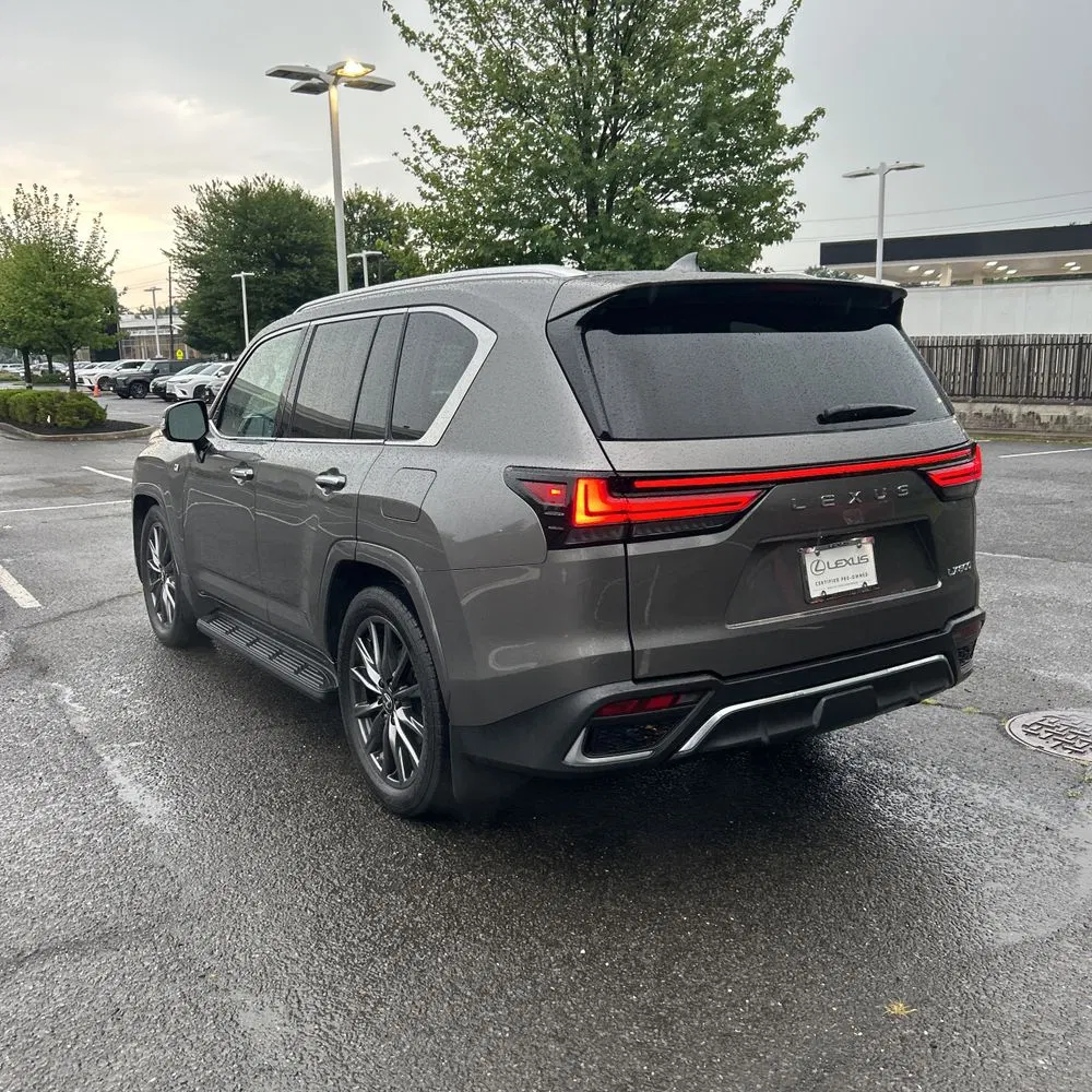 2023 Lexus LX 600 F SPORT Handling
