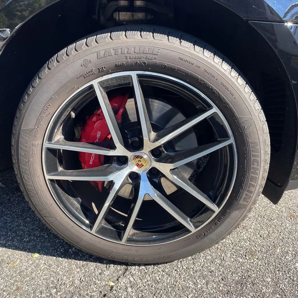 2023 Porsche Macan S