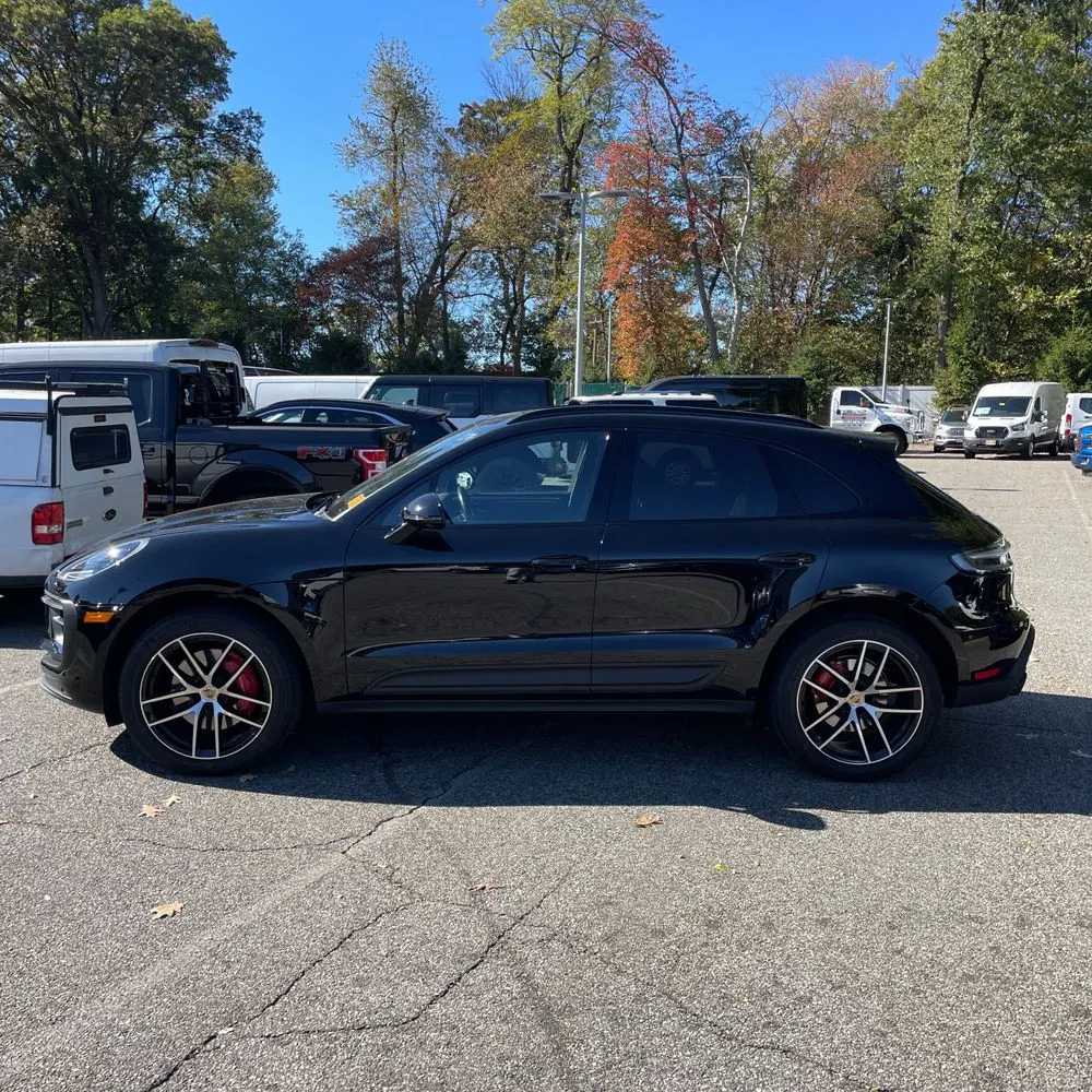 2023 Porsche Macan S
