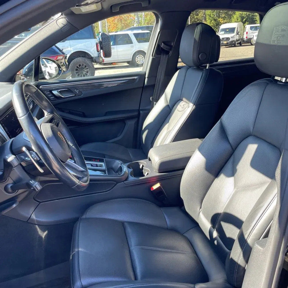 2023 Porsche Macan S