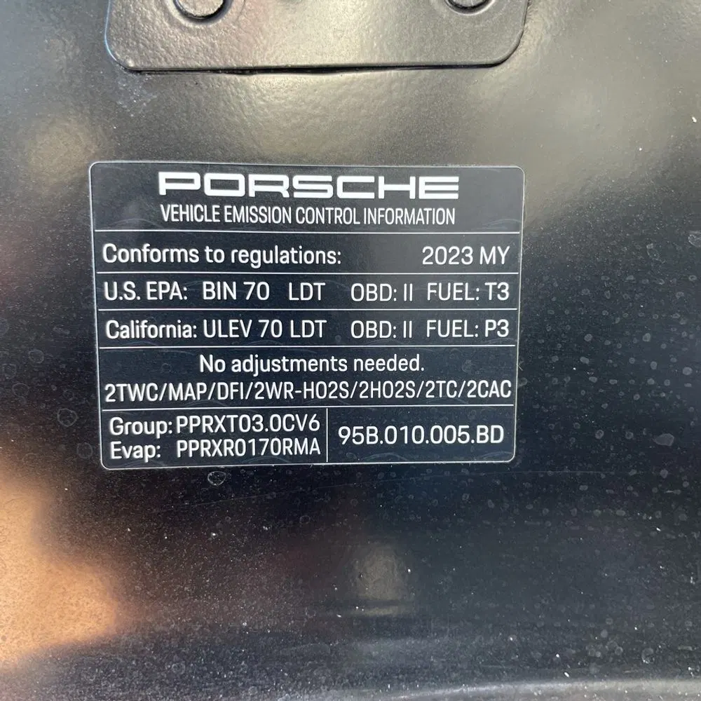 2023 Porsche Macan S