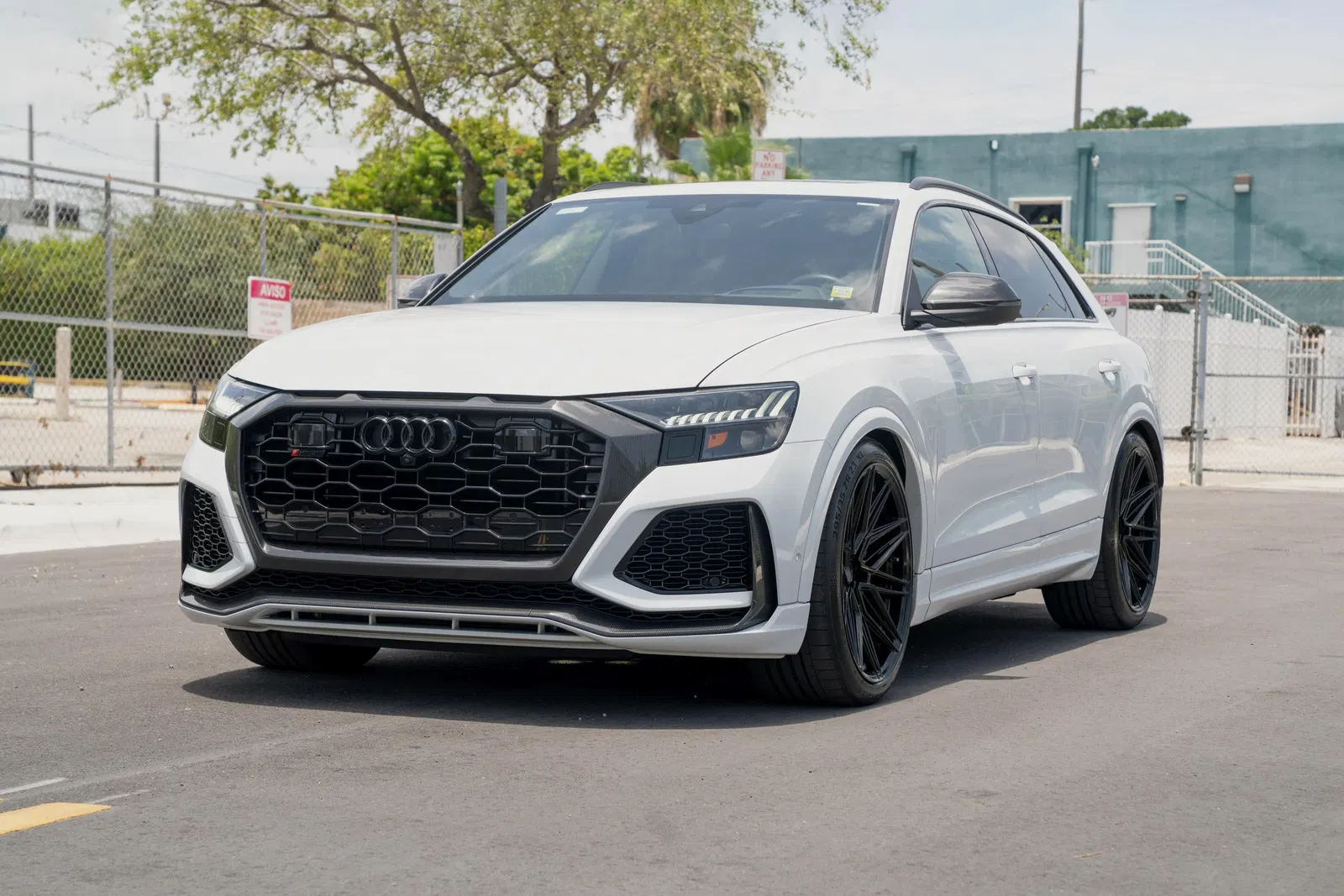 2023 Audi RS Q8 - 591-hp Twin-Turbo V8, Highly Equipped, AWD, Some Modifications