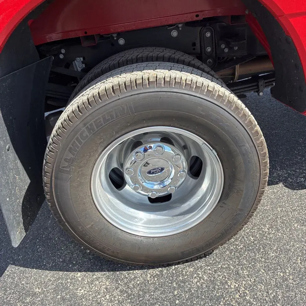 2025 Ford F-350 Super Duty Lariat