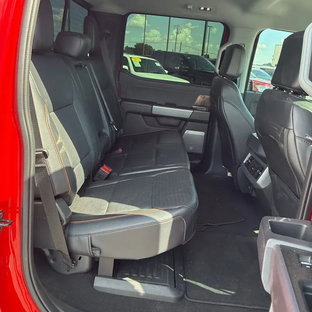2025 Ford F-350 Super Duty Lariat
