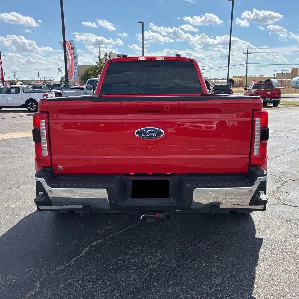 2025 Ford F-350 Super Duty Lariat