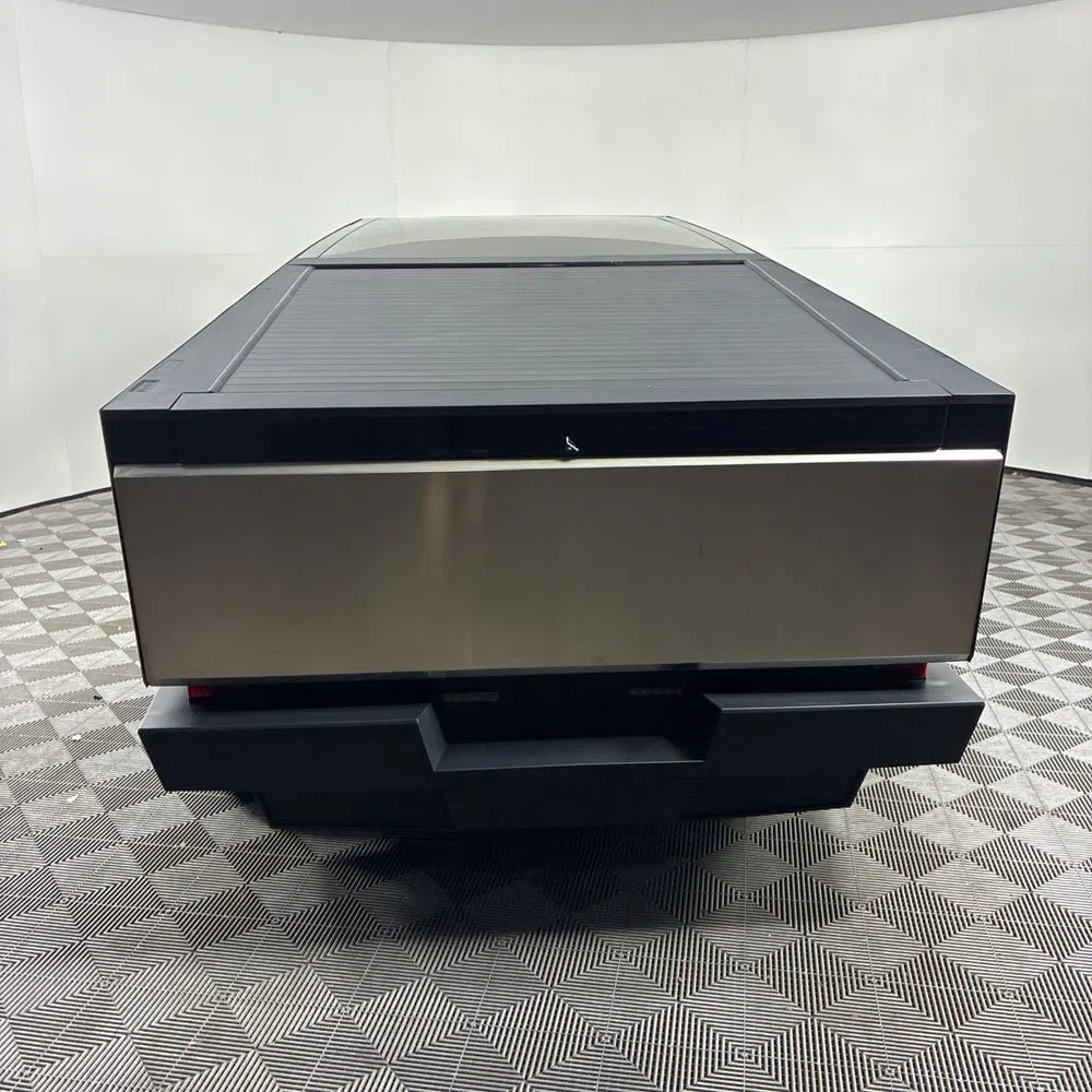 2025 Tesla Cybertruck Base