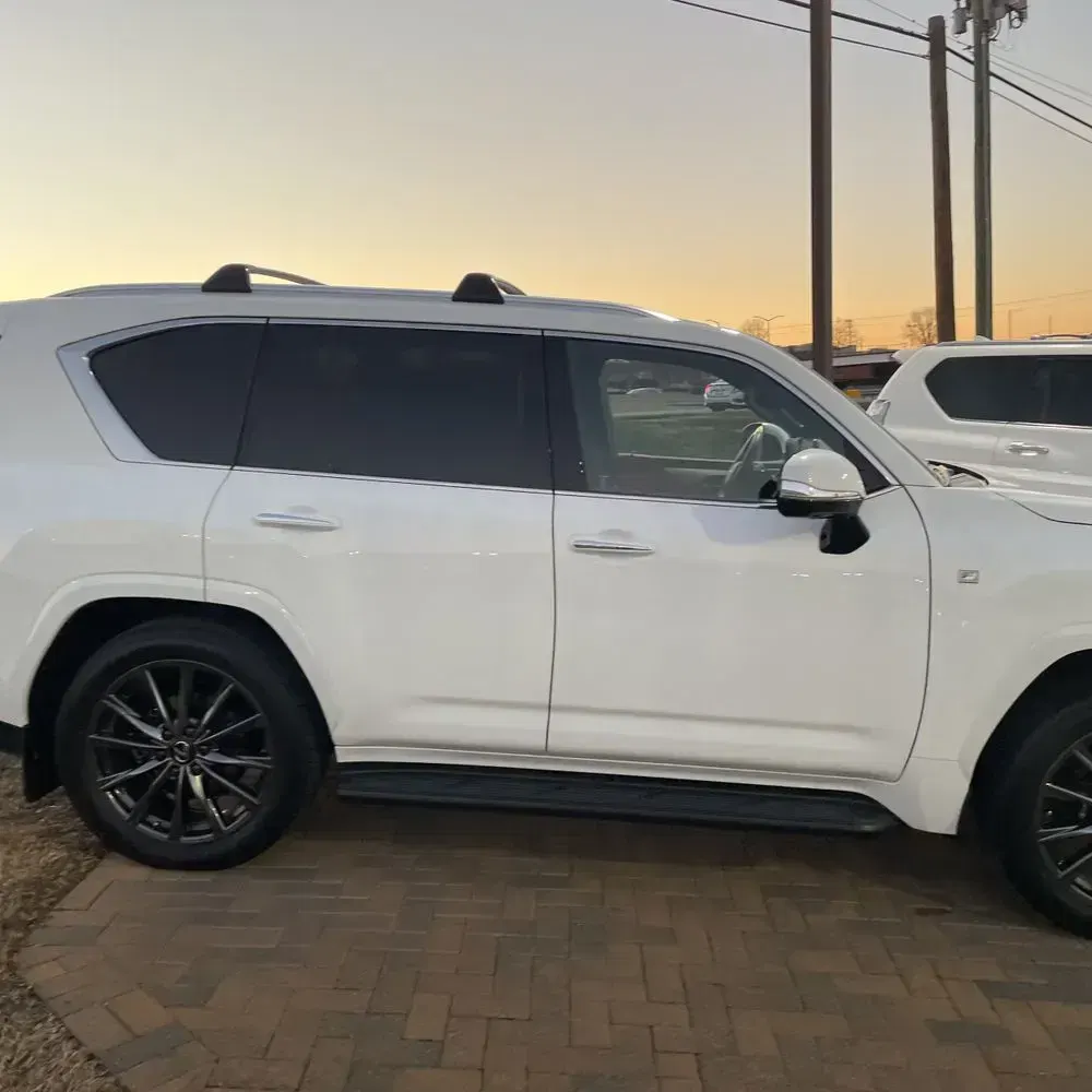 2024 Lexus LX 600 F SPORT Handling