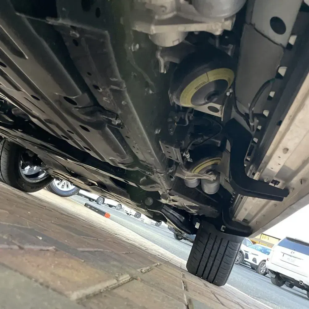 2024 Lexus LX 600 F SPORT Handling