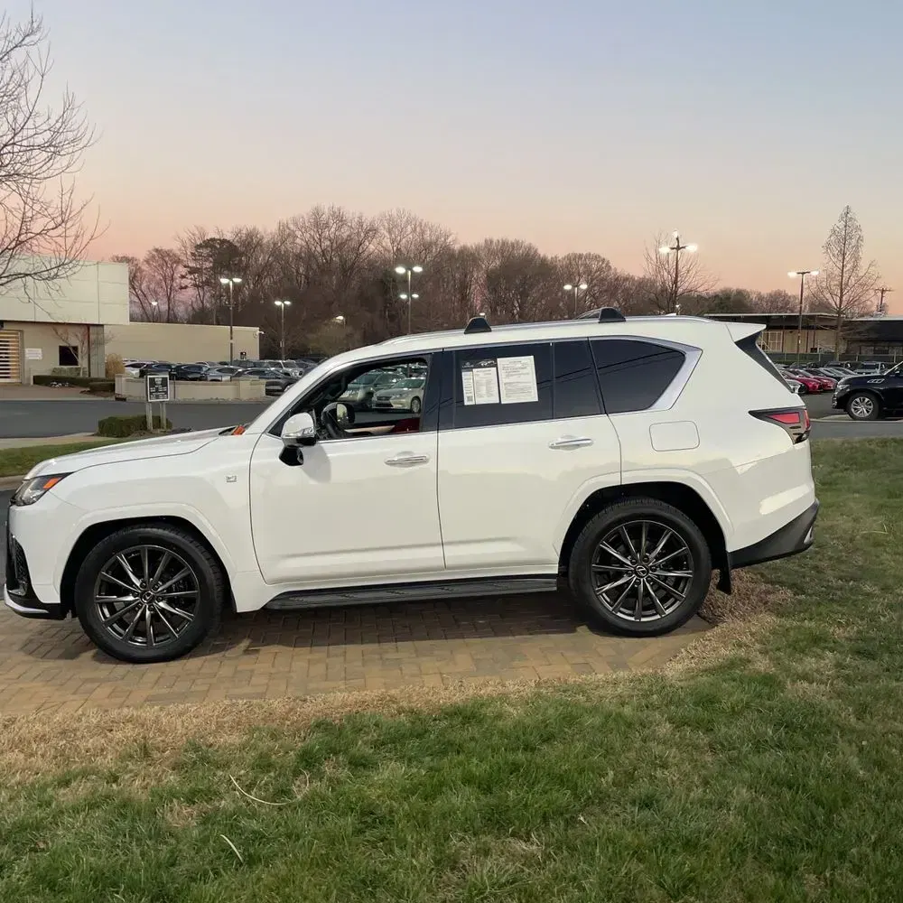 2024 Lexus LX 600 F SPORT Handling